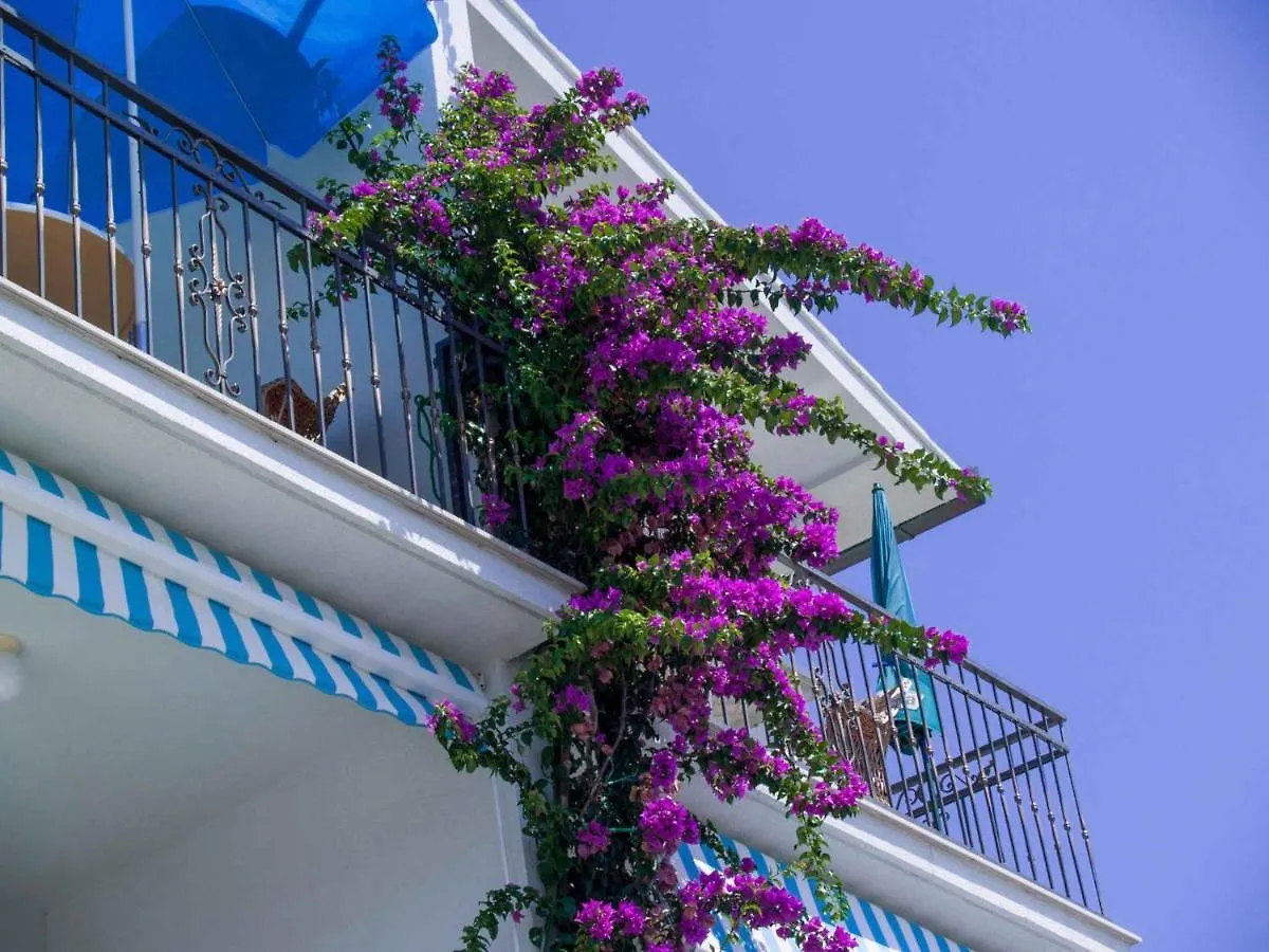 Apartment In Okrug Gornji With Two-Bedrooms 2 Trogir